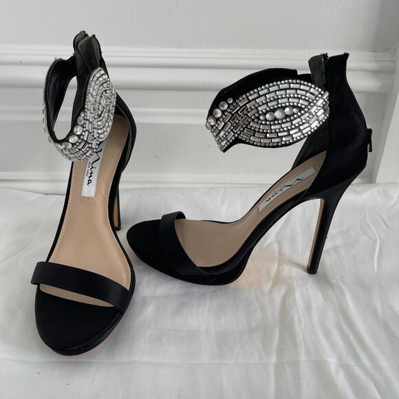 Nina Shoes - NINA BLACK HEELS WITH BEDAZZLED ANKLE DETAIL SZ 8